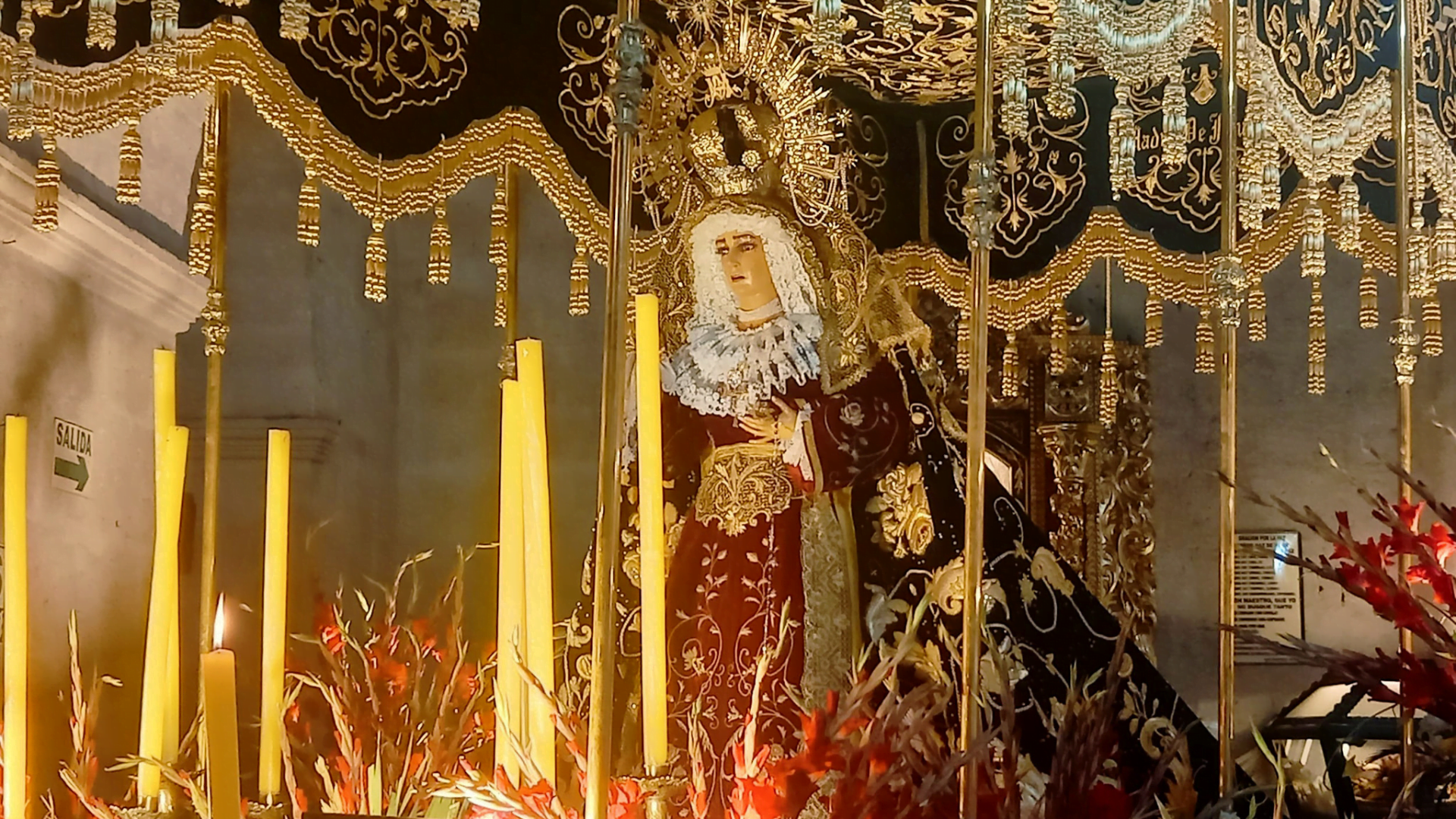 Semana Santa en Arequipa: procesión de la Señora de las Angustias