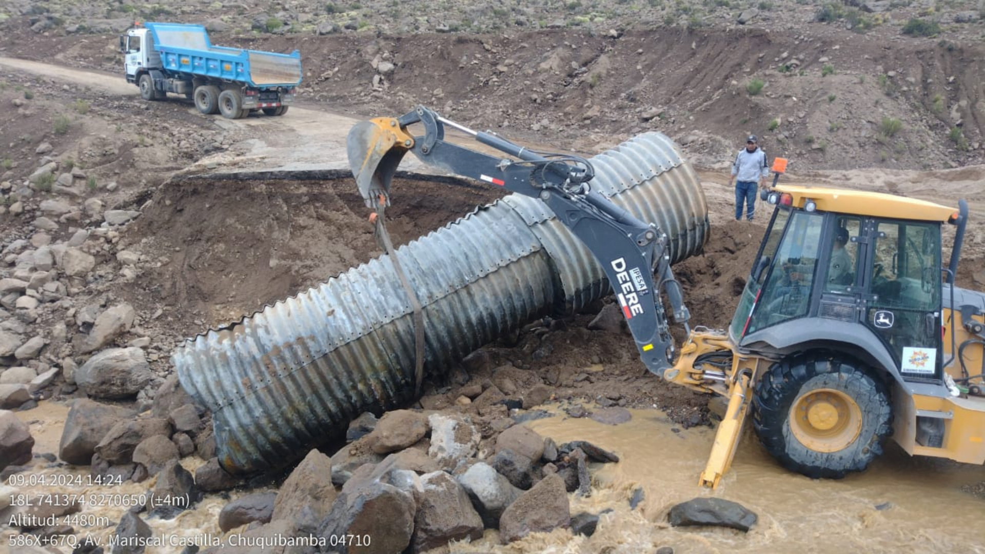 Arequipa: huaico destrozó carretera Chuquibamba - Cotahuasi, y autoridades logran habilitar un solo carril