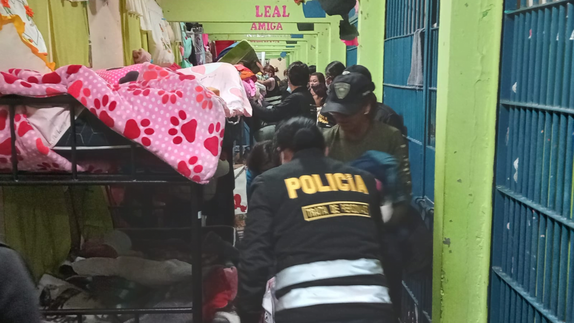 Arequipa: encuentran 43 celulares dentro del penal de Socabaya, además de 79 ketes de marihuana y otros insumos