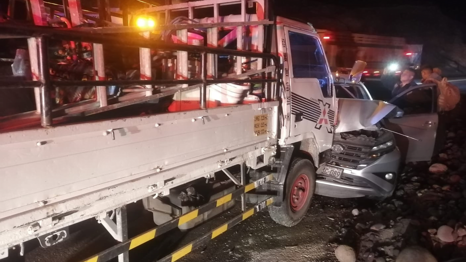 Choque frontal dejó 6 militares heridos en Sotillo en la carretera Panamericana Sur. Ocurrió la noche del domingo