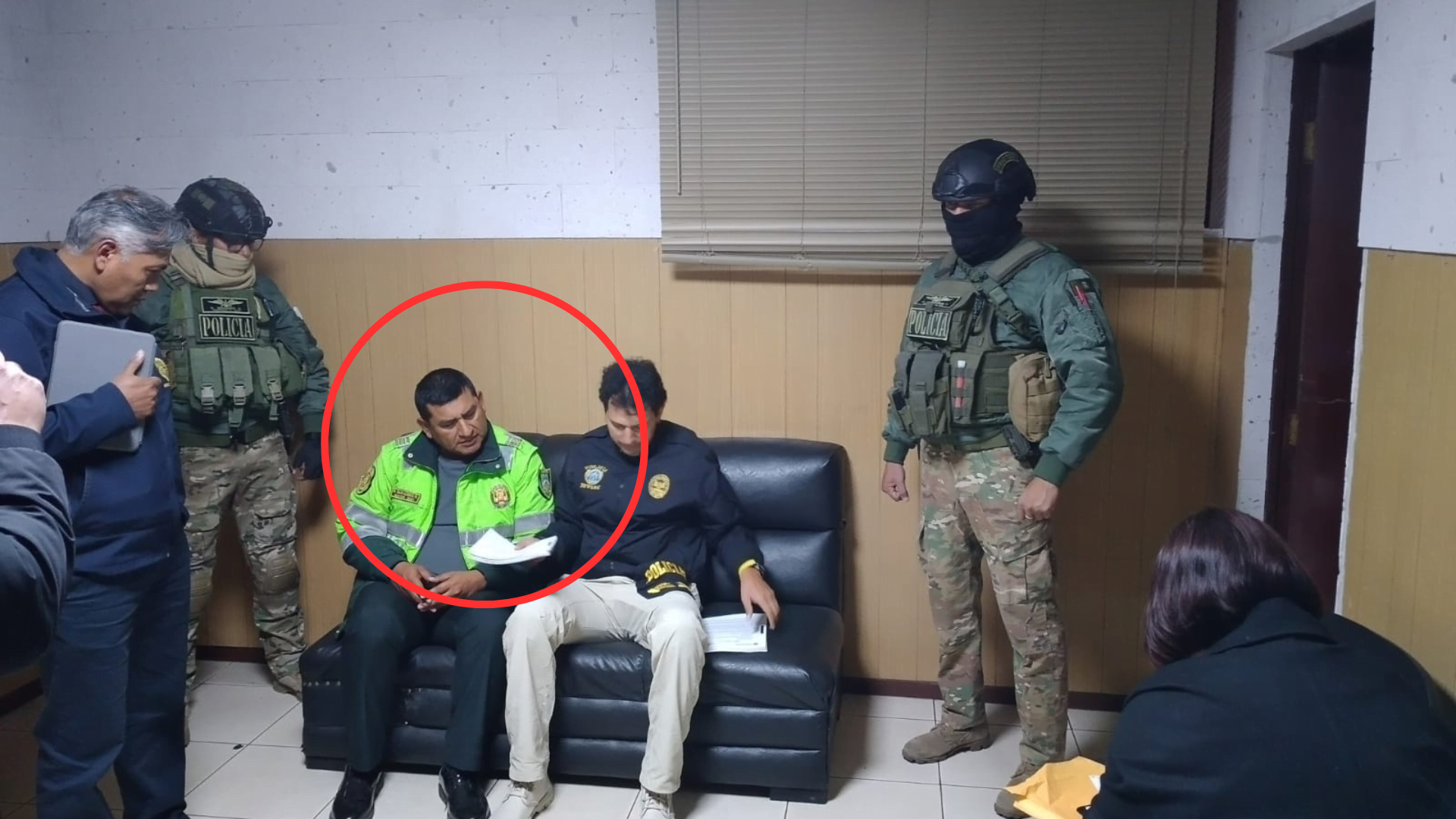Policías detenidos: pedían hasta S/3 mil para no intervenir locales sin licencia, en la comisaría hallaron S/57 mil