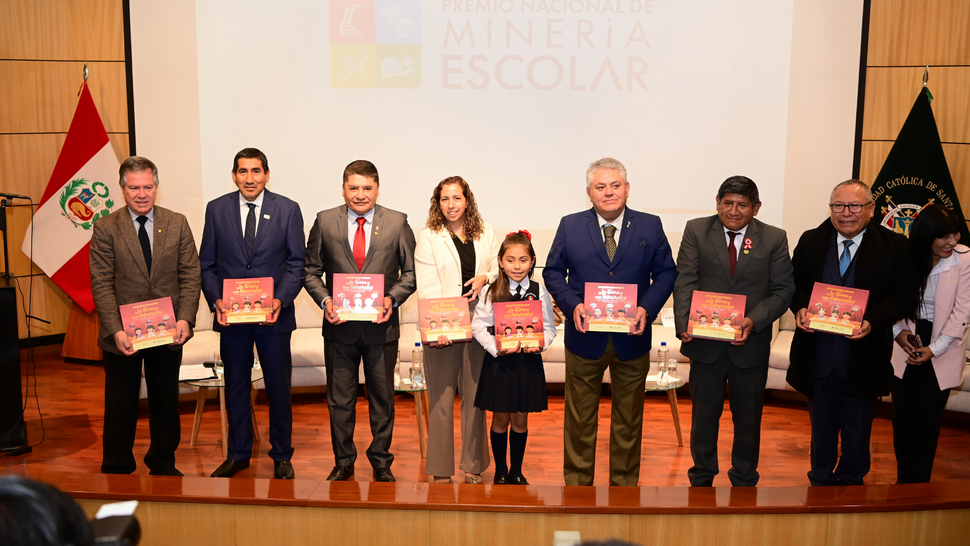 PERUMIN 37: convocan a escolares de Arequipa para participar en el Premio Nacional de Minería Escolar.