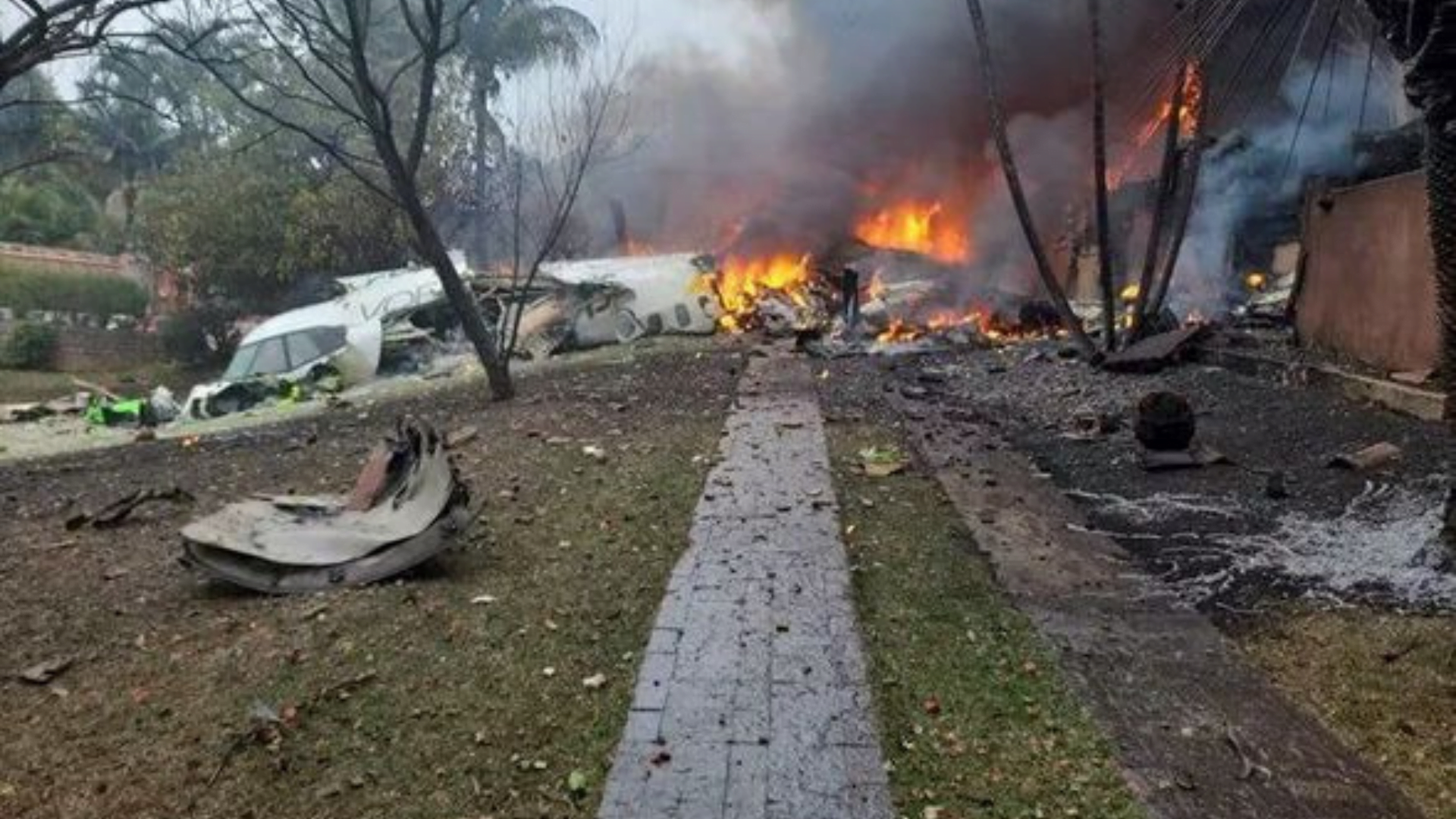 Tragedia en Brasil: avión de pasajeros se estrella en Sao Paulo dejando 62 personas fallecidas
