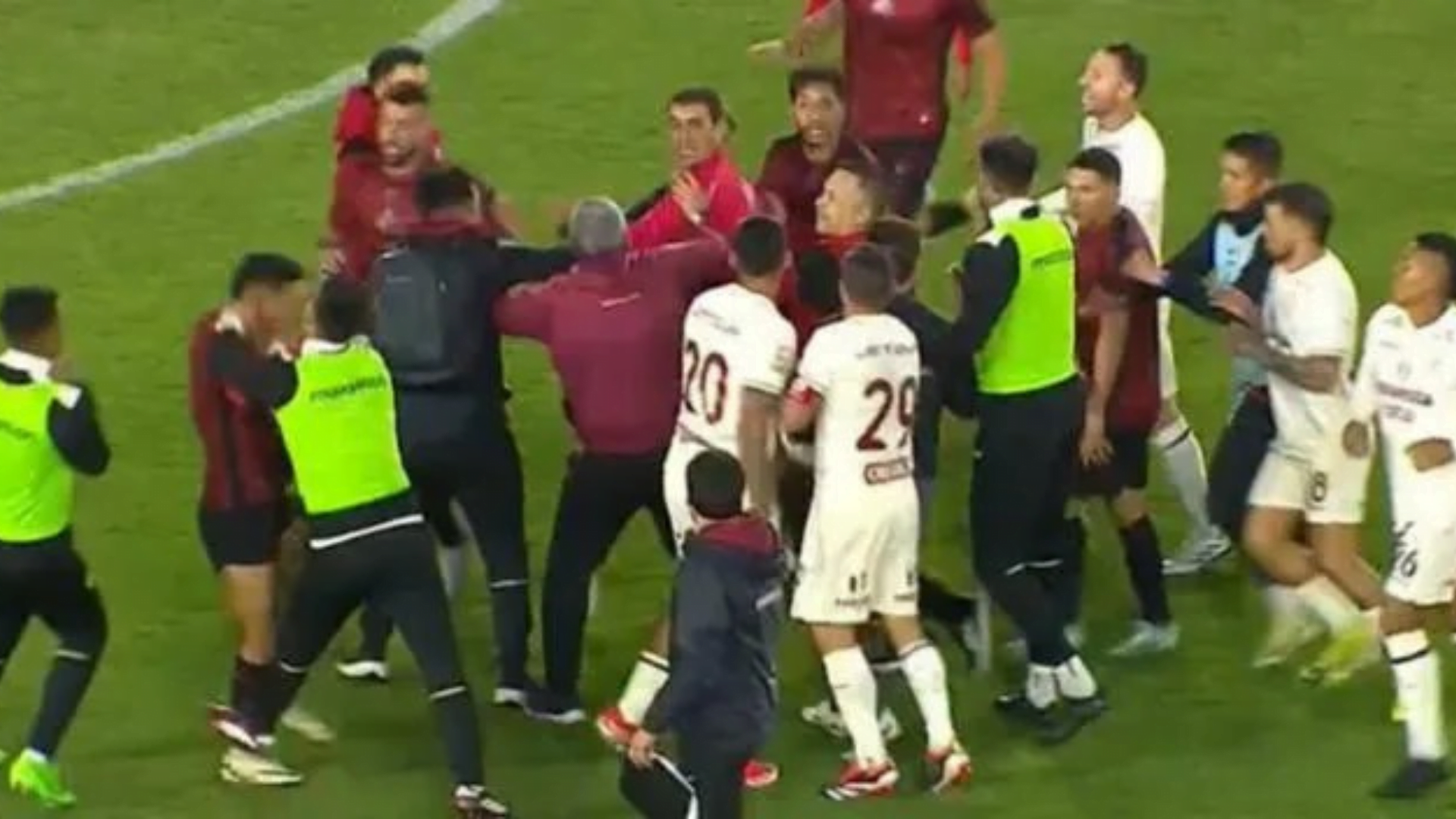 FPF sanciona a futbolistas de Melgar y Universitario tras incidentes en Arequipa: Melgar juega contra ADT