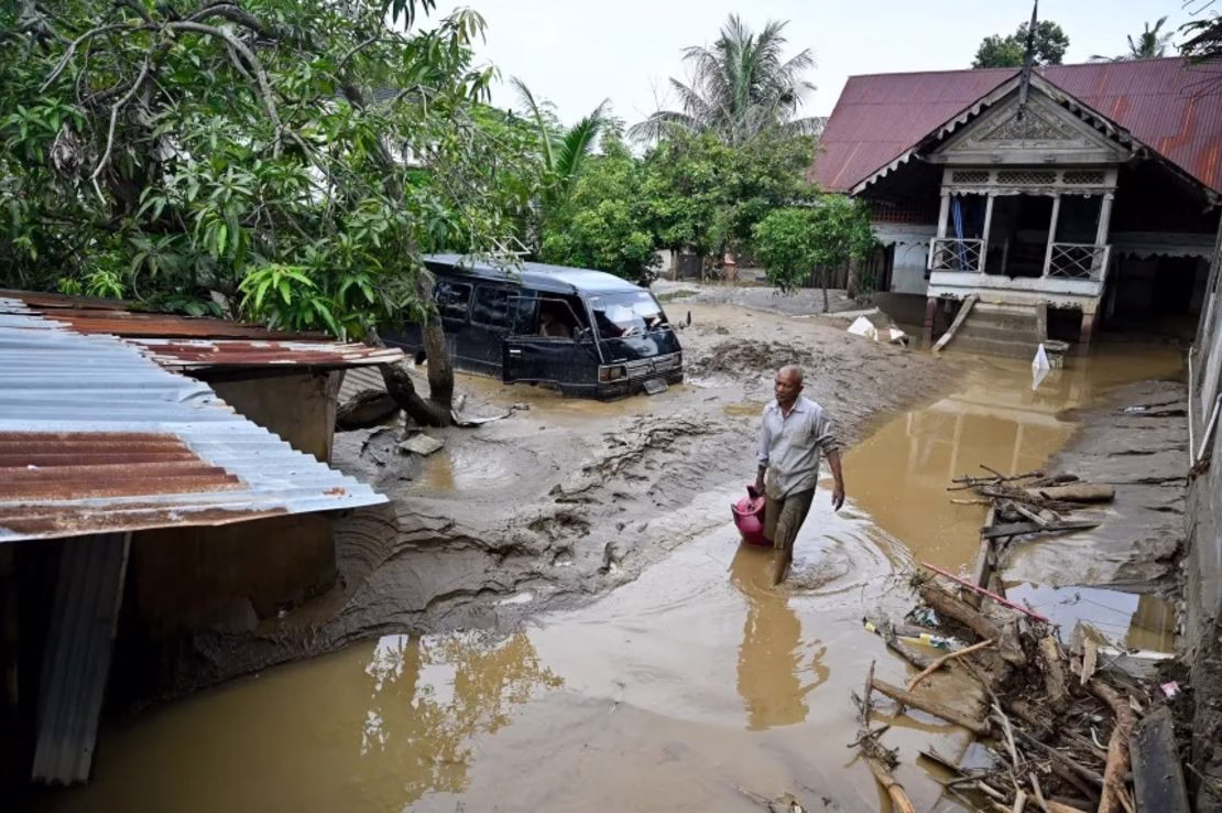 Más de 1.100 fallecidos por inundaciones en Asia: Indonesia concentra el mayor impacto con 604 víctimas confirmadas 1 Más de 1.100 fallecidos por inundaciones en Asia: Indonesia concentra el mayor impacto con 604 víctimas confirmadas 2026