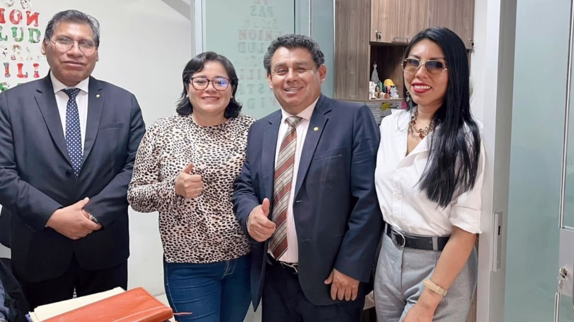 El candidato de la lista 7 es Oswald Galindo Valencia, trabajador municipal y docente universitario 