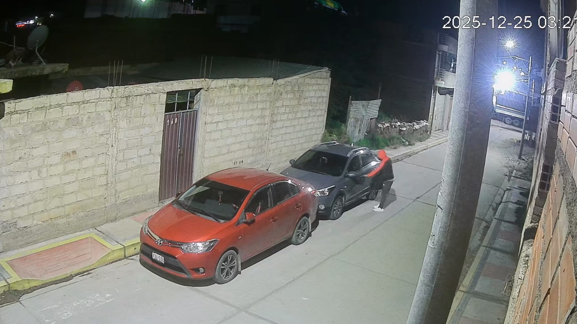 Puno: policía acusado de robo de auto sigue detenido y pobladores de Desaguadero convocan asamblea 1 Puno: policía acusado de robo de auto sigue detenido y pobladores de Desaguadero convocan asamblea