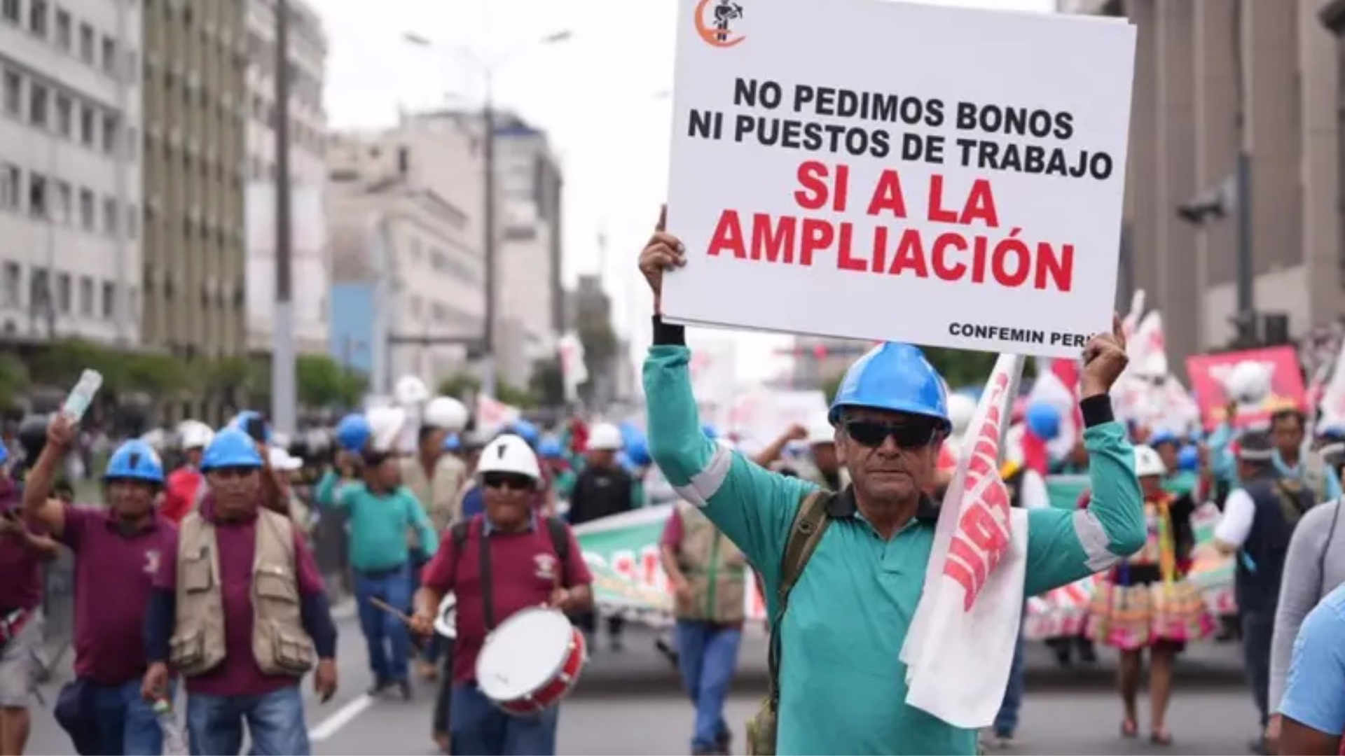 APUNTE JURÍDICO... El REINFO, entre prorrogas y la ausencia de una respuesta del Estado, artículo de opinión de Omar Candia,