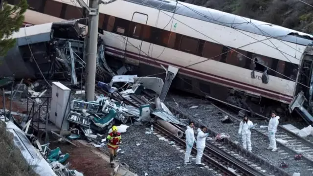 Tragedia en España: 40 muertos tras descarrilamiento de tren de alta velocidad en Córdoba 1 Tragedia en España: 40 muertos tras descarrilamiento de tren de alta velocidad en Córdoba 2026