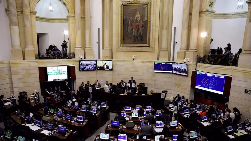 Gobierno de Petro recorta salario de congresistas: ¿medida de austeridad o castigo político? 2026