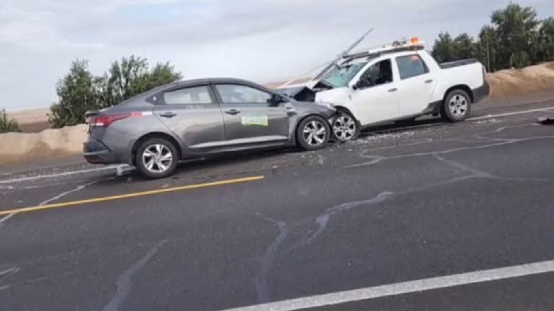 Arequipa: Choque frontal en vía a Matarani deja un fallecido y 5 heridos graves frente a la irrigación San Camilo