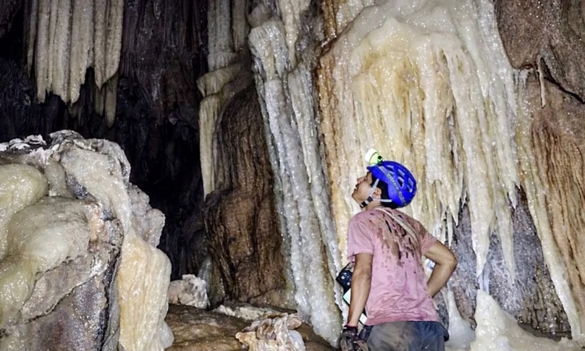 Tingo María: Descubren en Huánuco una caverna de más de 2 kilómetros recubierta de cuarzo 2026