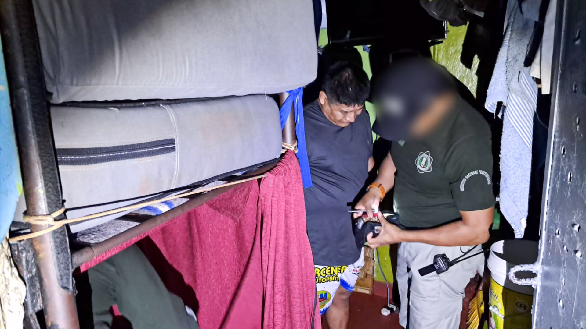 Arequipa: incautan droga escondida en almohada de interno, además 9 celulares en penal de Socabaya 1 Arequipa: incautan droga escondida en almohada de interno, además 9 celulares en el penal de varones de Socabaya