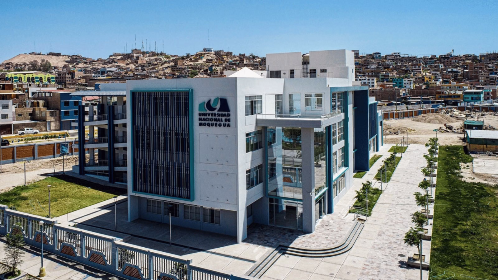 Universidad Nacional de Moquegua ofertará 550 vacantes en proceso de admisión 2026.