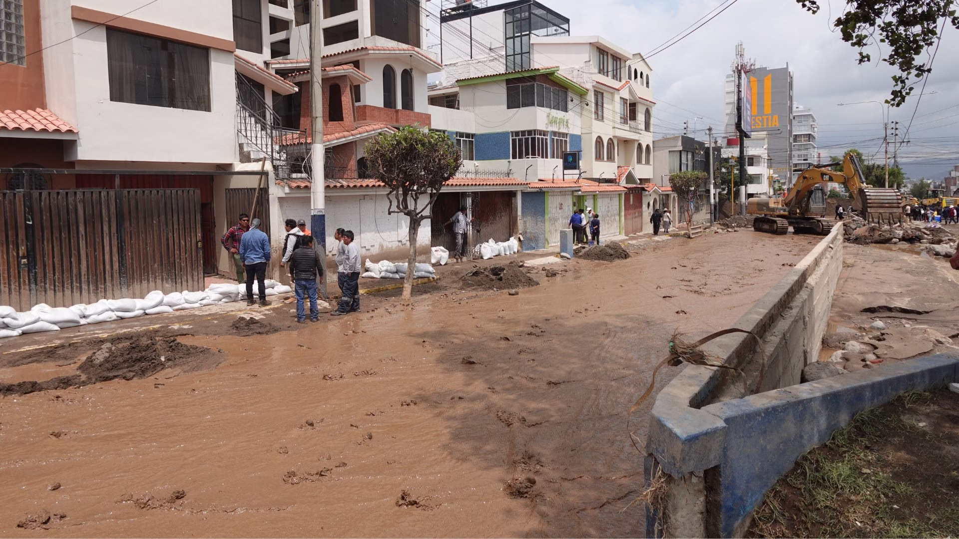 CORDILLERA DE PALABRAS | Después de la tormenta 1 Pero ahora, con el agua todavía escurriendo por las calles, lo urgente no es buscar culpables sino ayudar a quienes lo perdieron todo.