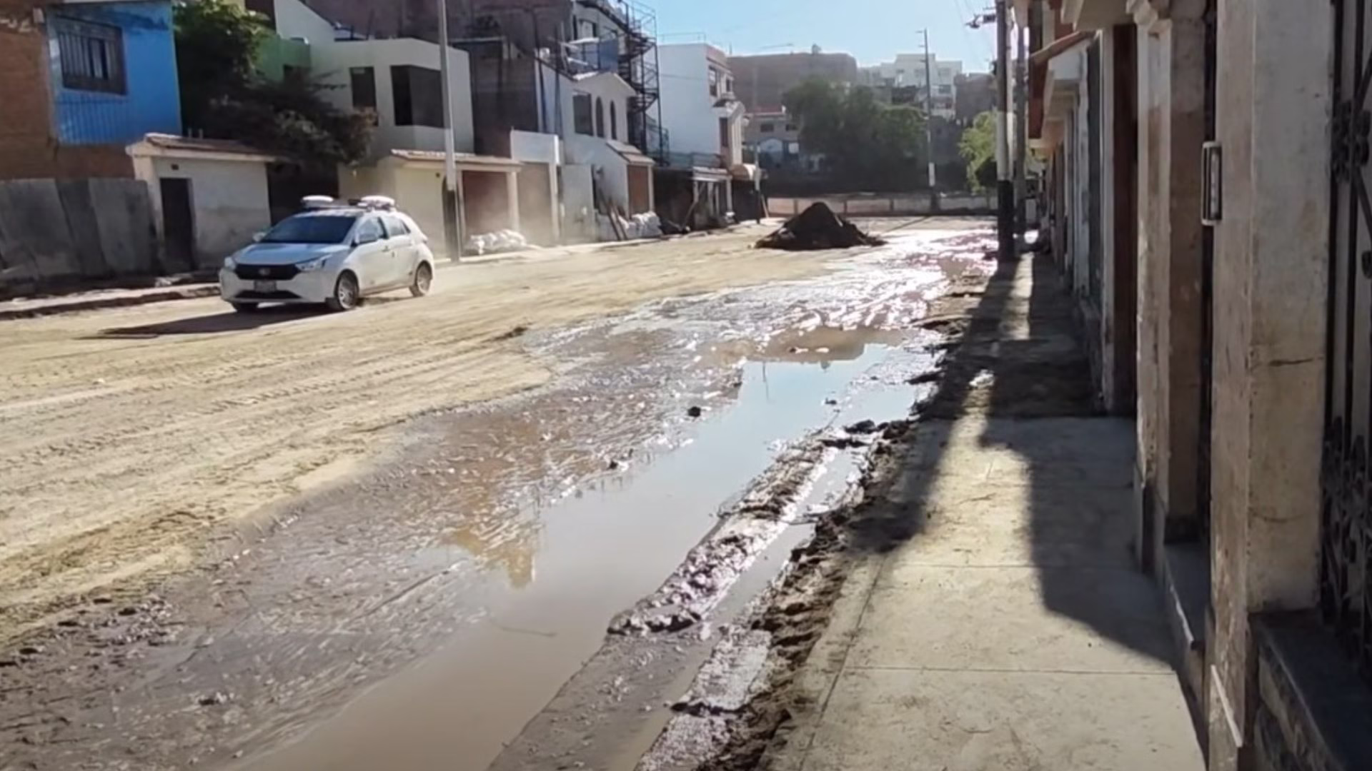 Protesta en Yanahuara: vecinos cumplen 13 días sin luz tras desborde de la torrentera El Chullo y exigen soluciones