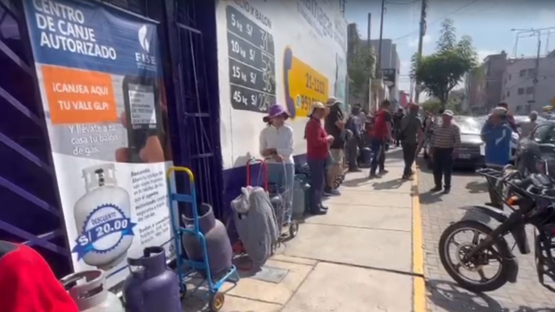 Minjus advierte sanciones penales por especulación en precios del GLP tras alza del gas en Arequipa 5 Minjus advierte sanciones penales por especulación en precios del GLP tras alza del gas en Arequipa