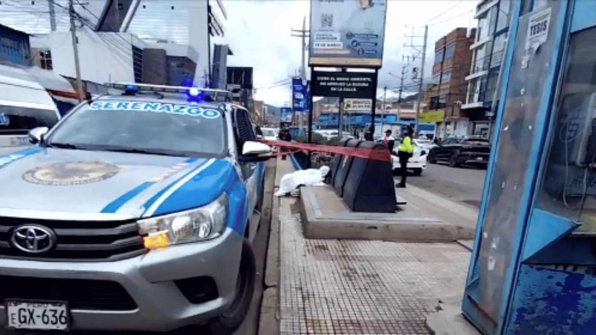 Puno: encuentran sin vida a anciano indigente frente al Mercado Bellavista.