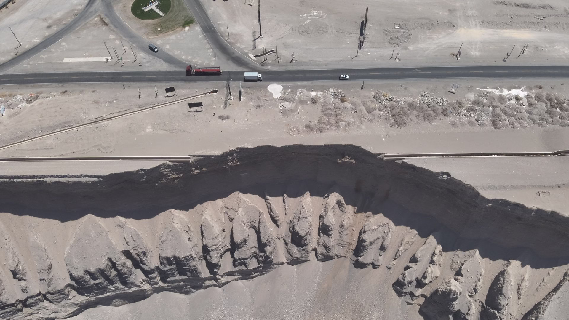 Arequipa: deslizamiento amenaza colapso de la carretera Panamericana Sur en Alto Siguas