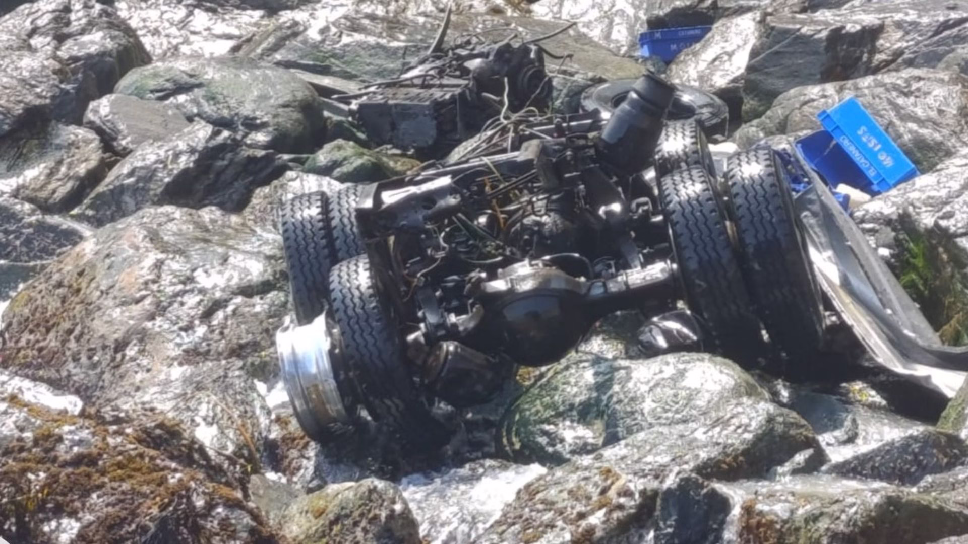 Arequipa: tráiler cae al mar en Atico y conductor fallece tras despiste en la Panamericana Sur