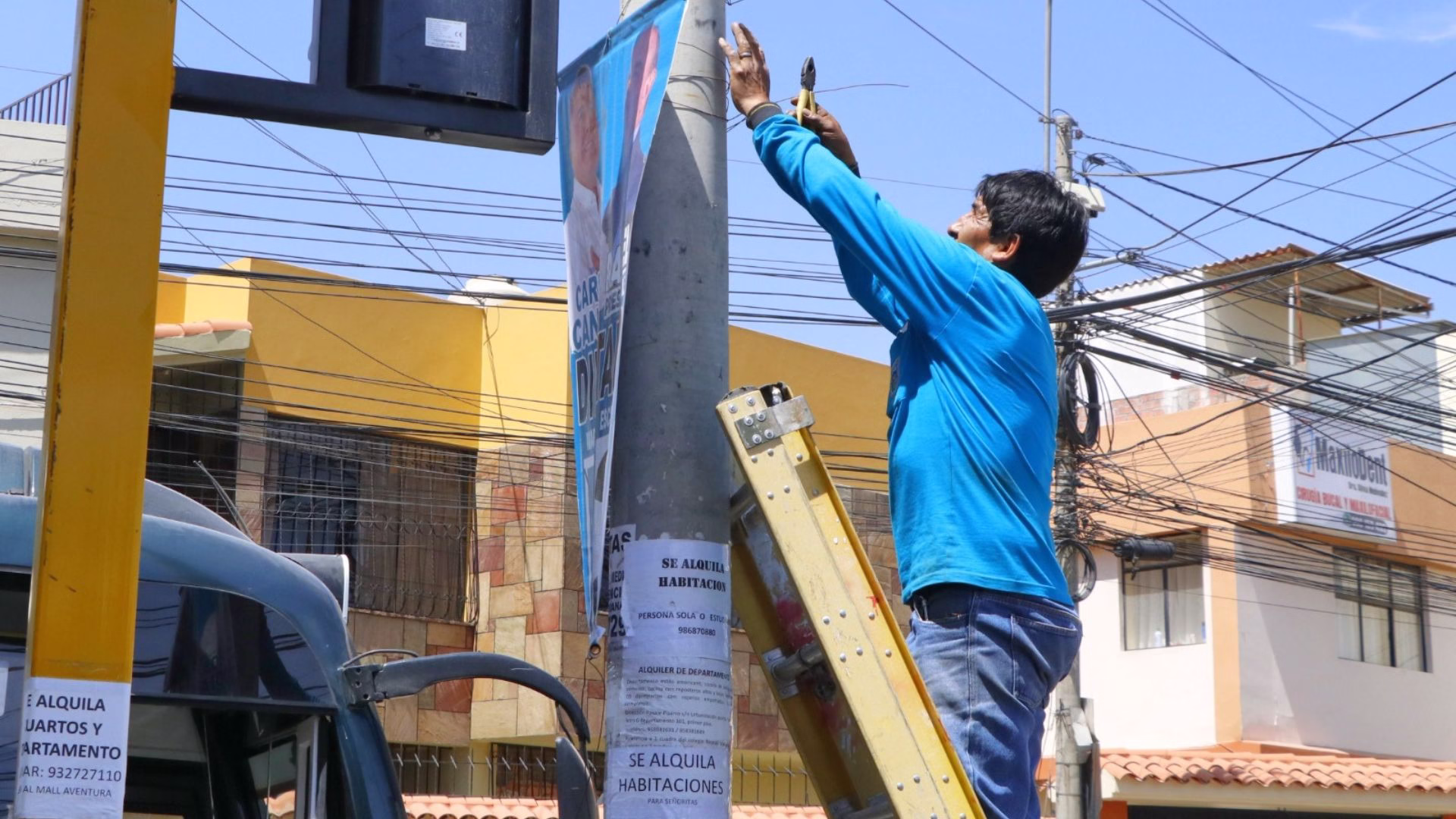 Arequipa: Bustamante retira propaganda electoral y ejecuta operativo por Elecciones 2026