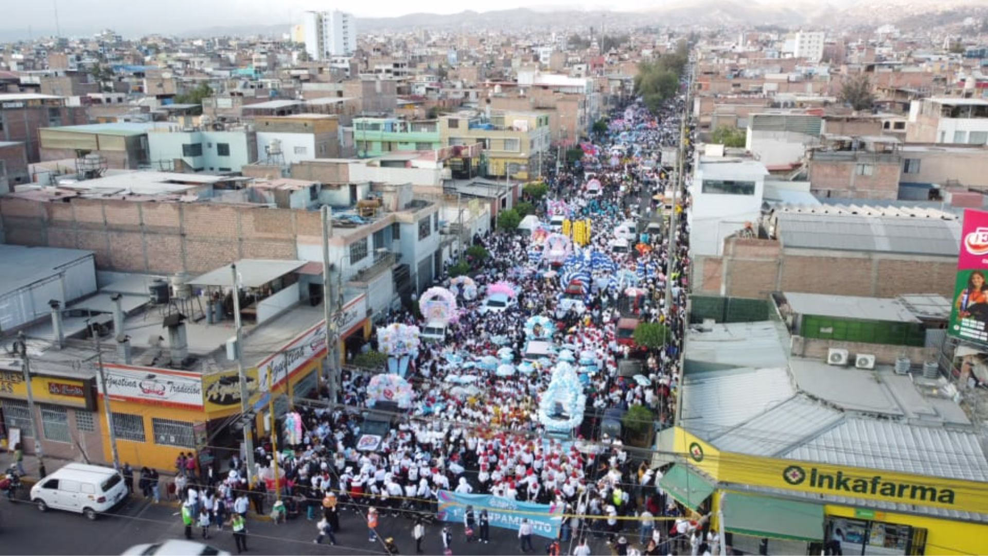 Arequipa celebró 20 años del Corso por la Vida y la Familia con más de 200 mil participantes