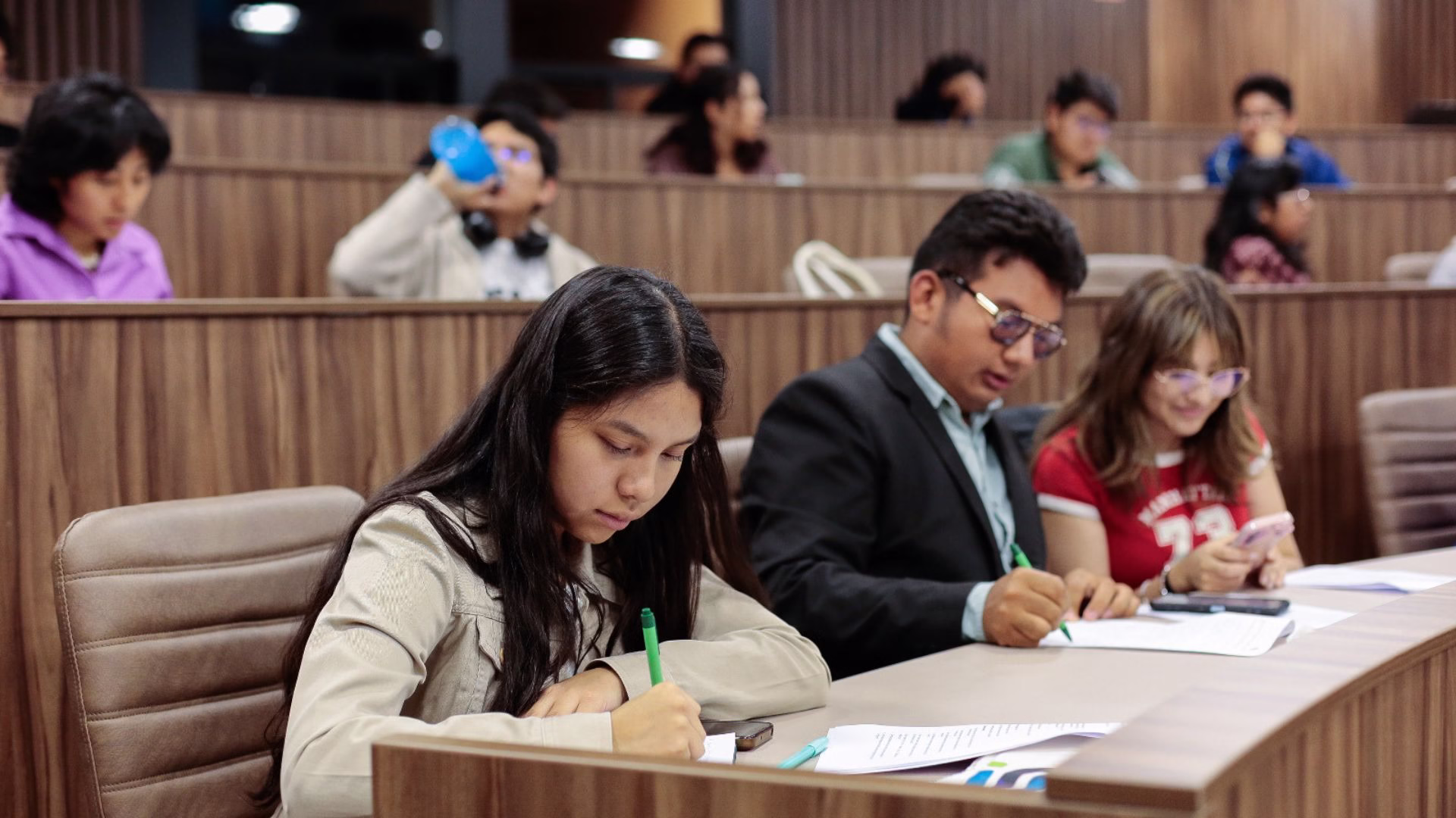 Diálogos Universitarios llegó a Arequipa para promover participación juvenil y debate sobre inversión