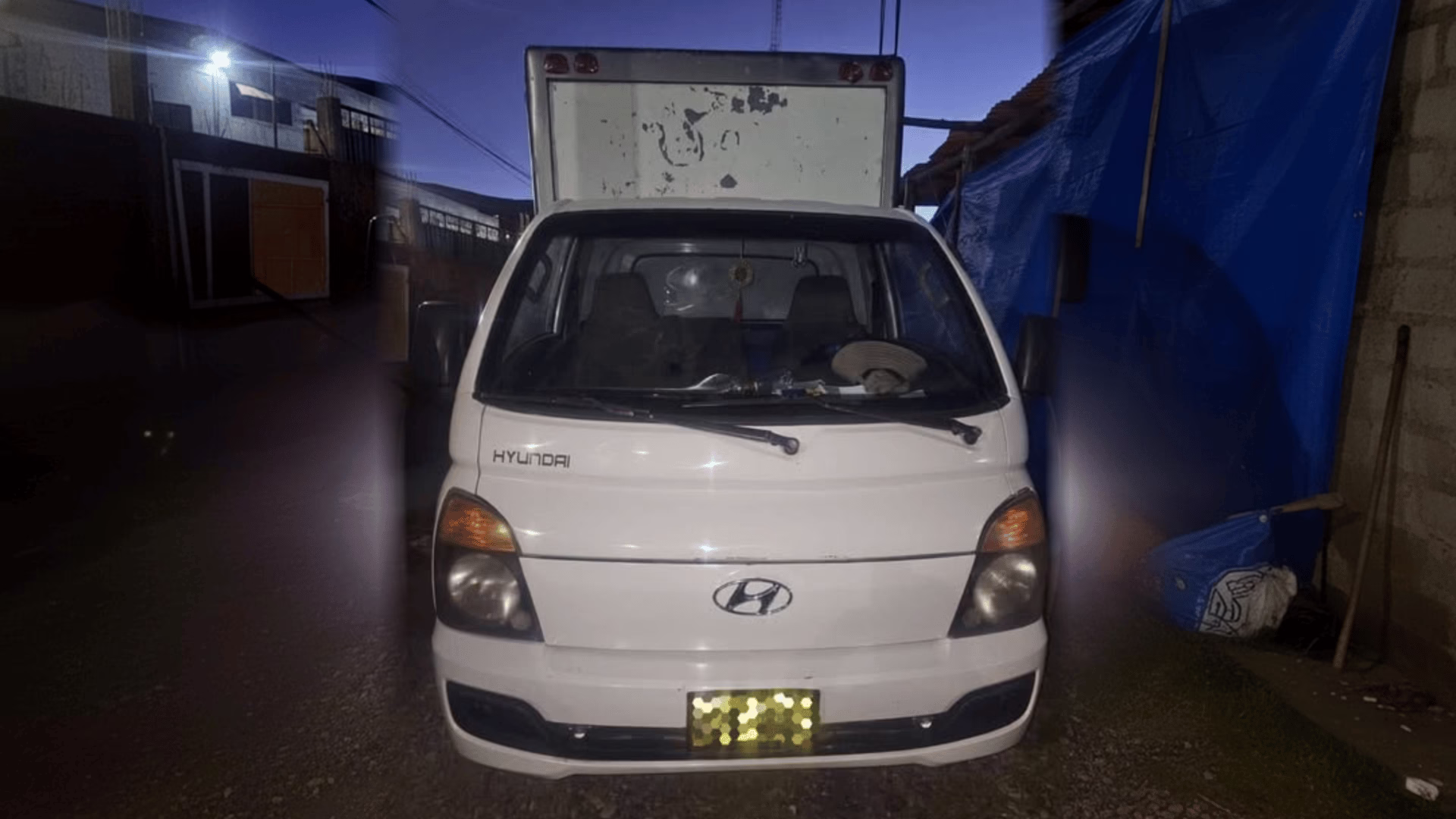 Puno: PNP decomisa camioneta con presuntas alteraciones en códigos de identificación en Ojerani.