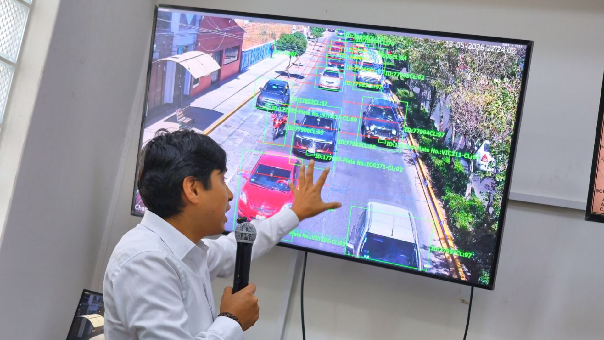 Arequipa: semaforización inteligente busca reducir el tráfico y dar mayor seguridad a peatones en Bustamante