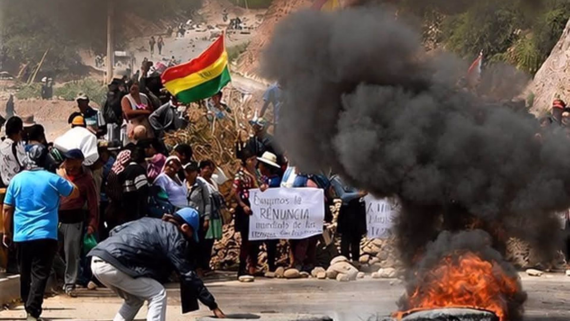 Protestas y violencia agravan crisis política en Bolivia y aumentan presión contra Rodrigo Paz: saqueos y peleas