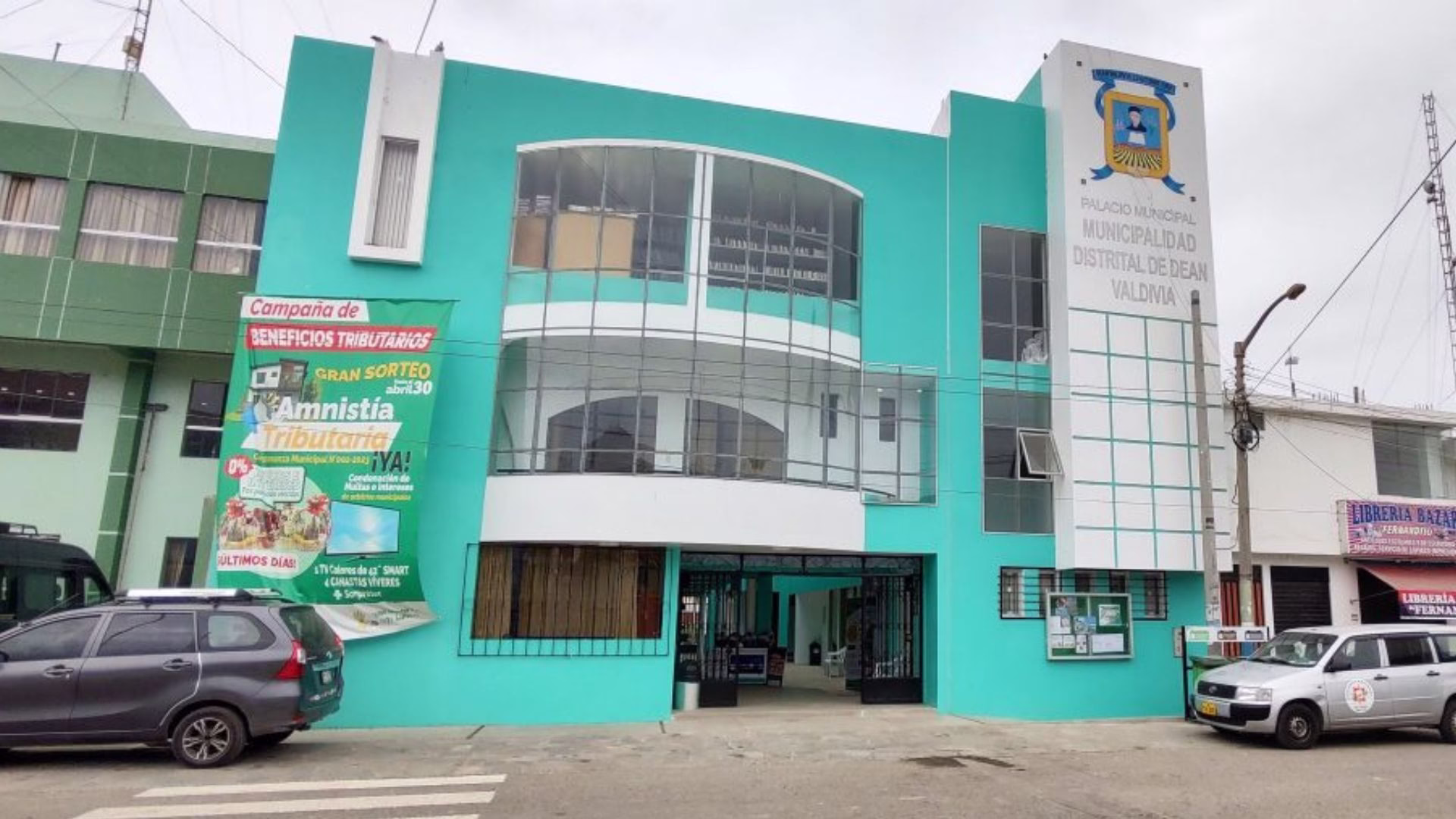 Contraloría detecta faltante de dinero y gastos irregulares en caja chica de la Municipalidad de Deán Valdivia