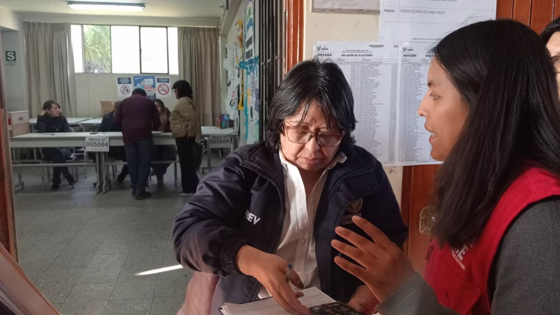 Arequipa: Fiscalía investiga hallazgo de 23 cédulas al parecer marcadas en local de votación de la UNSA