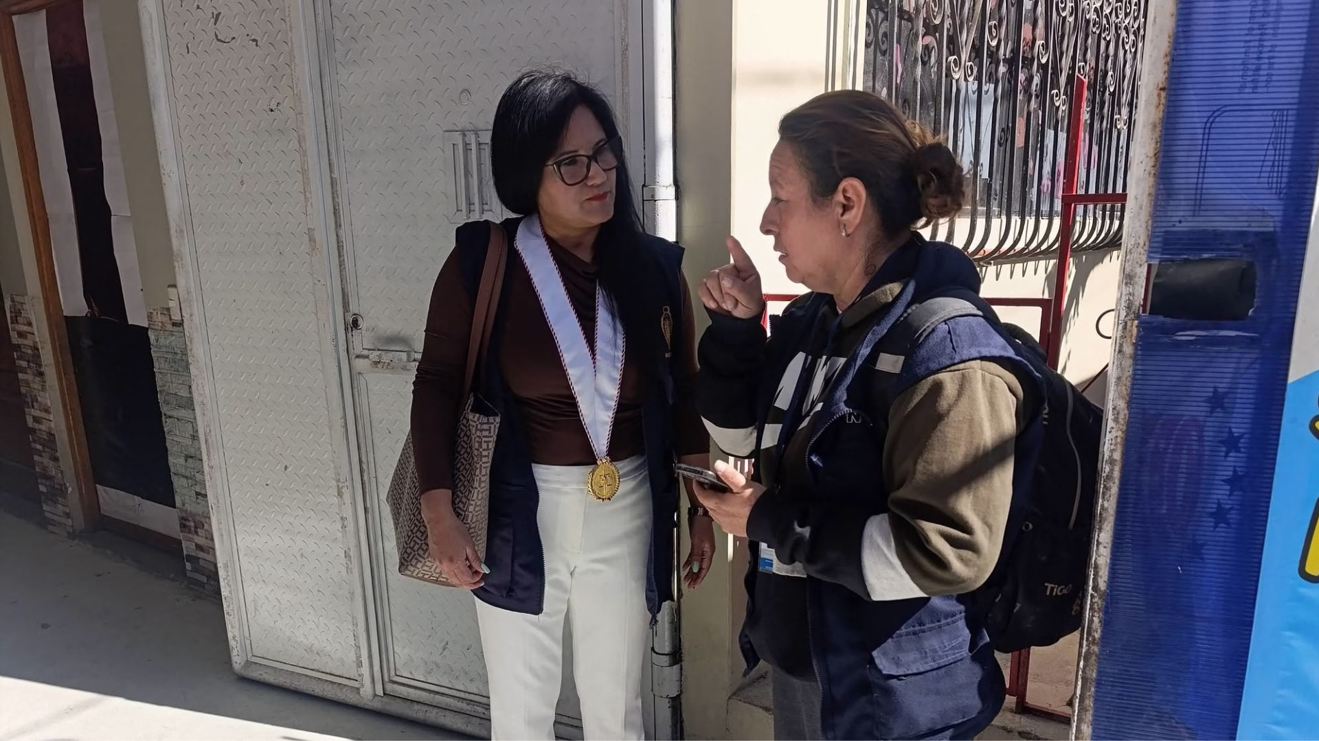 Personero es investigado por presunta sustracción de cédulas de sufragio en colegio de Arequipa