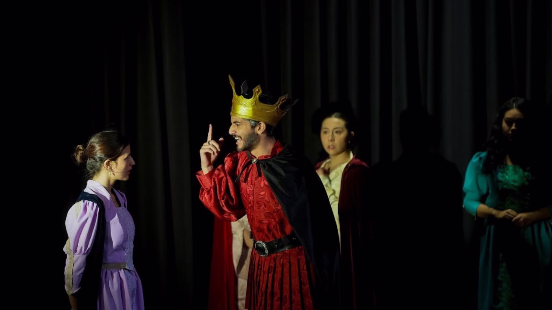 Elenco de teatro de la UCSP presenta “El rey Lear” con funciones gratuitas en Arequipa