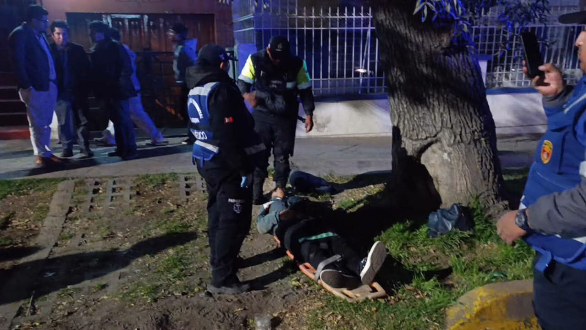 Accidente de tránsito en Arequipa deja 3 heridos tras violento choque en calles La Paz y Don Bosco 1 Accidente de tránsito en Arequipa deja 3 heridos tras violento choque en calles La Paz y Don Bosco