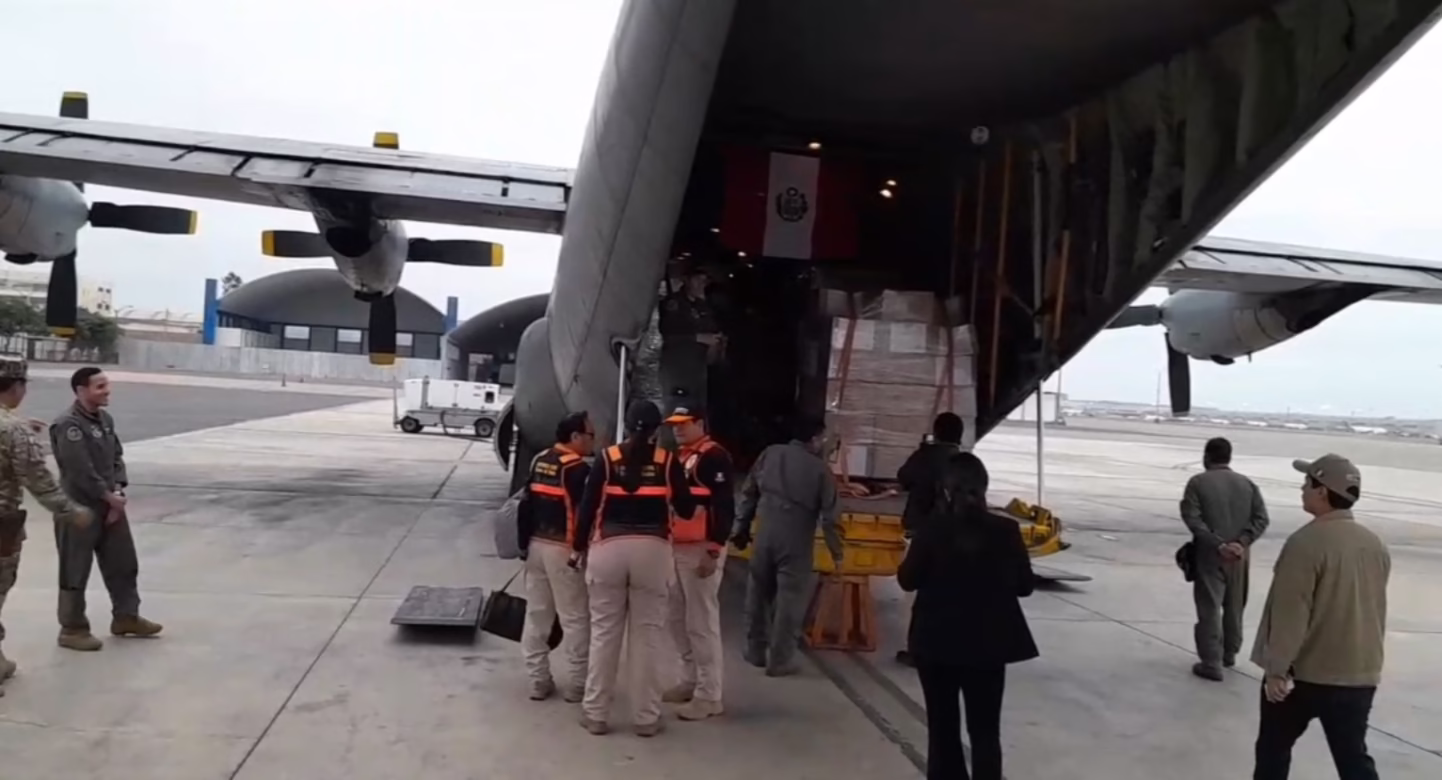 Avión militar peruano parte con 14,5 toneladas de ayuda para víctimas del terremoto en Venezuela 1 Avión militar peruano parte con 14,5 toneladas de ayuda para víctimas del terremoto en Venezuela 2026