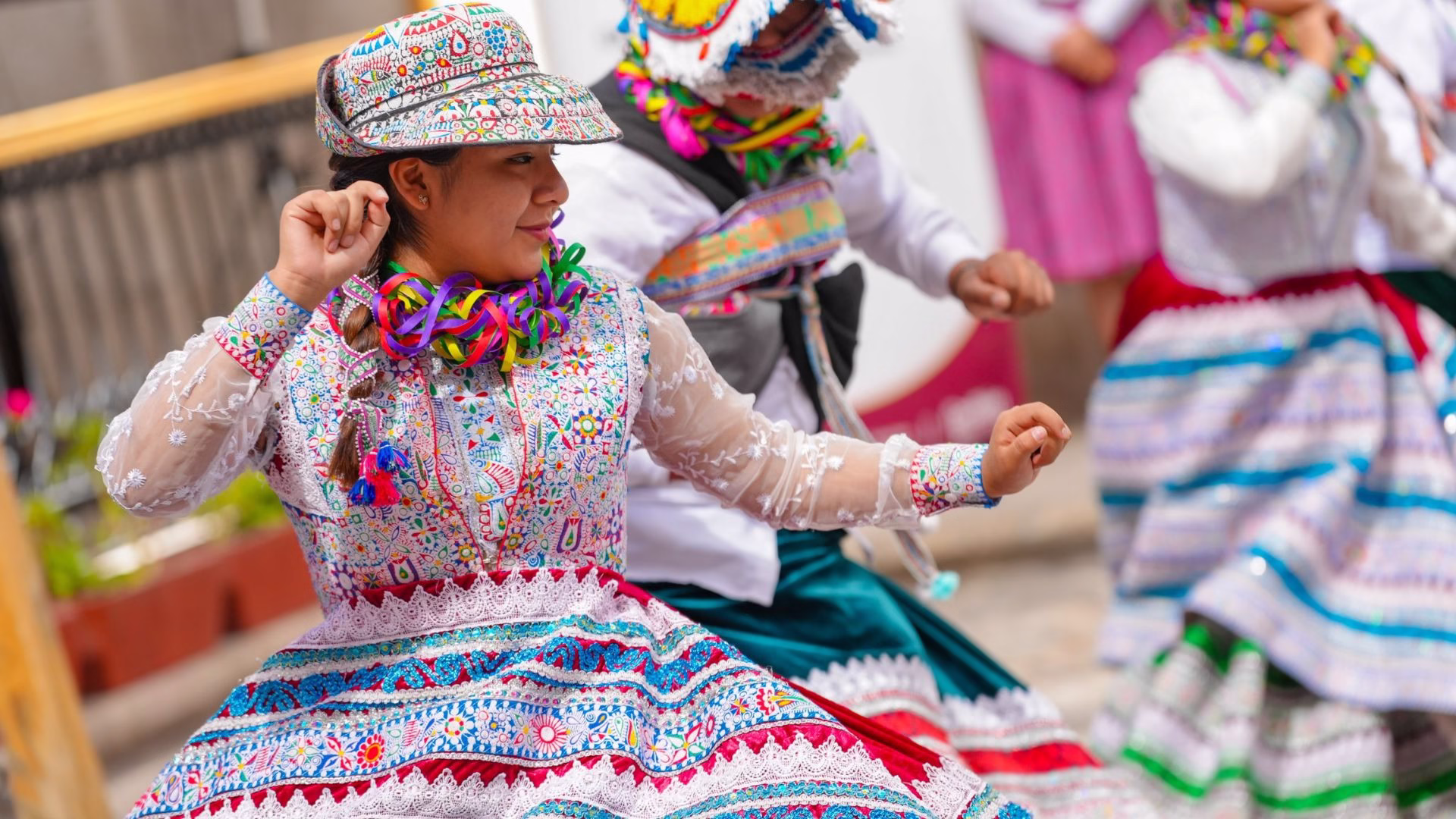 Fiestas de Arequipa: más de 50 delegaciones competirán por S/ 4 millones en Pasacalle Regional 2026