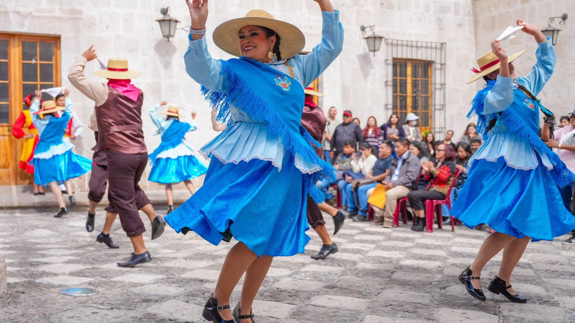Fiestas de Arequipa: más de 50 delegaciones competirán por S/ 4 millones en Pasacalle Regional 2026