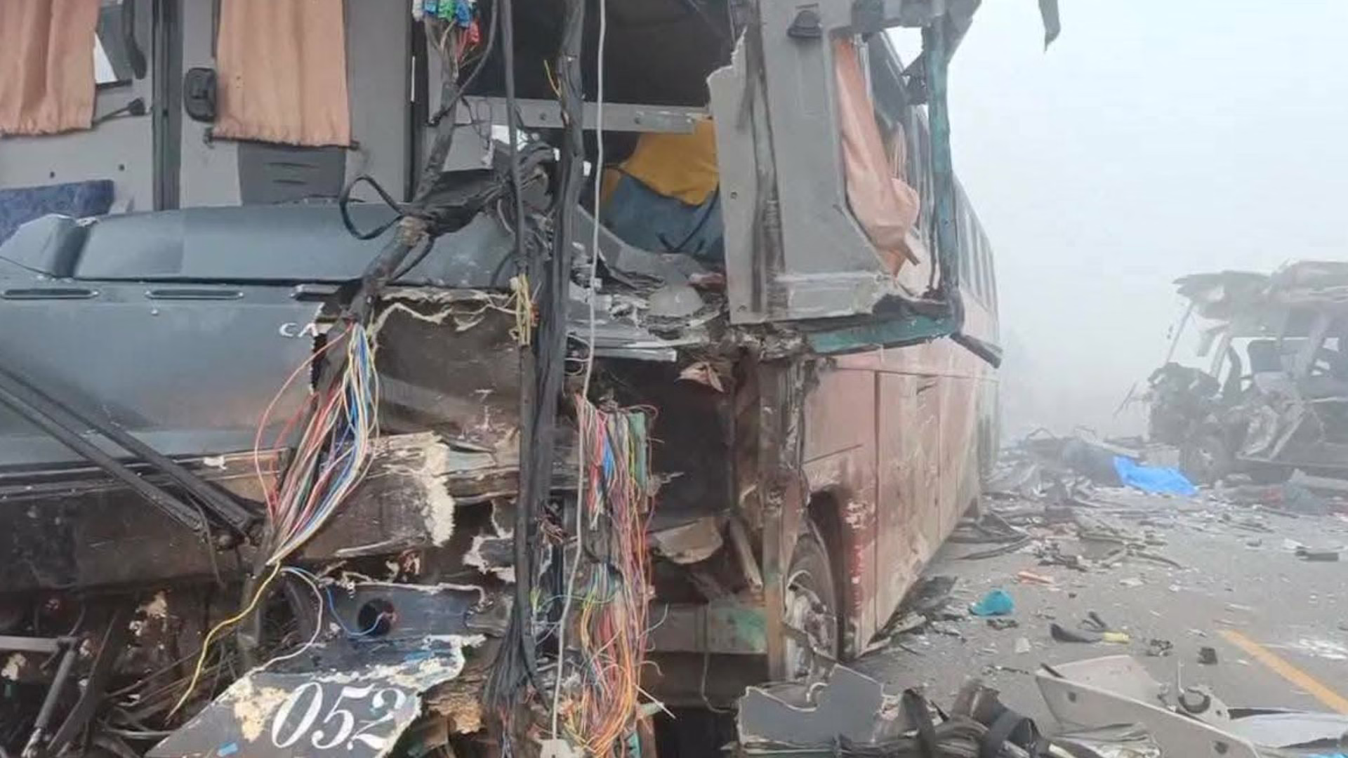 Tacna: Cinco fallecidos y varios heridos deja choque frontal entre dos buses en la Panamericana Sur