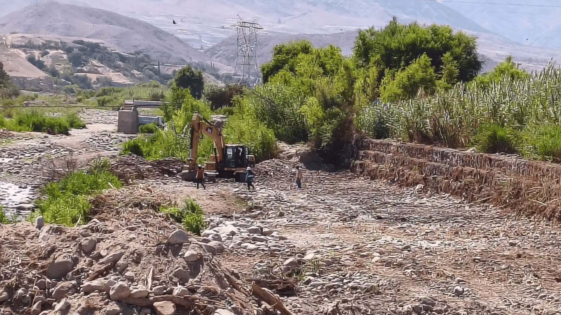 Alerta en Moquegua: Contraloría detecta paralizaciones y falta de licencias en obras por El Niño.