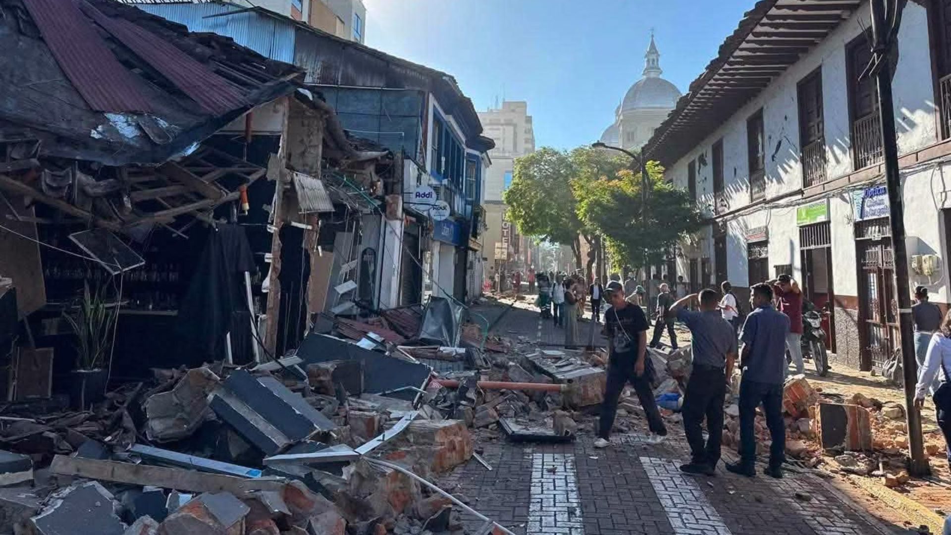 Terremoto de 7,4 sacude el centro y occidente de Colombia: hay heridos y cuantiosos daños 