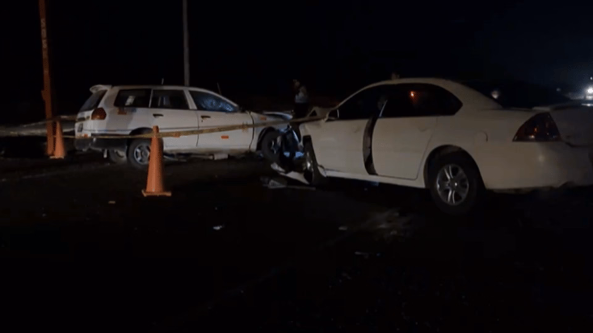 Tragedia en la carretera: choque frontal deja un policía de Carreteras fallecido y 3 heridos en Tacna.