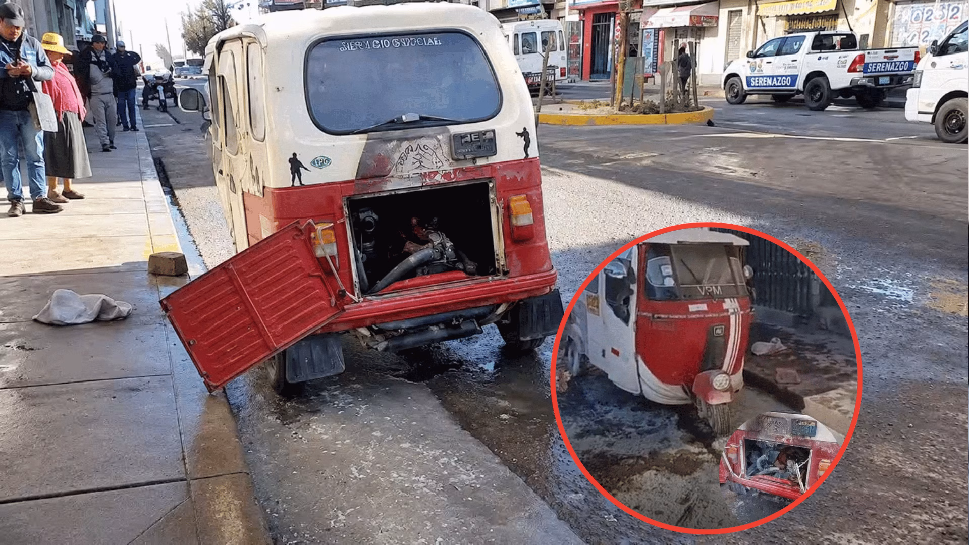 Juliaca: mototaxi arde en llamas con pasajeros a bordo en plena vía pública.