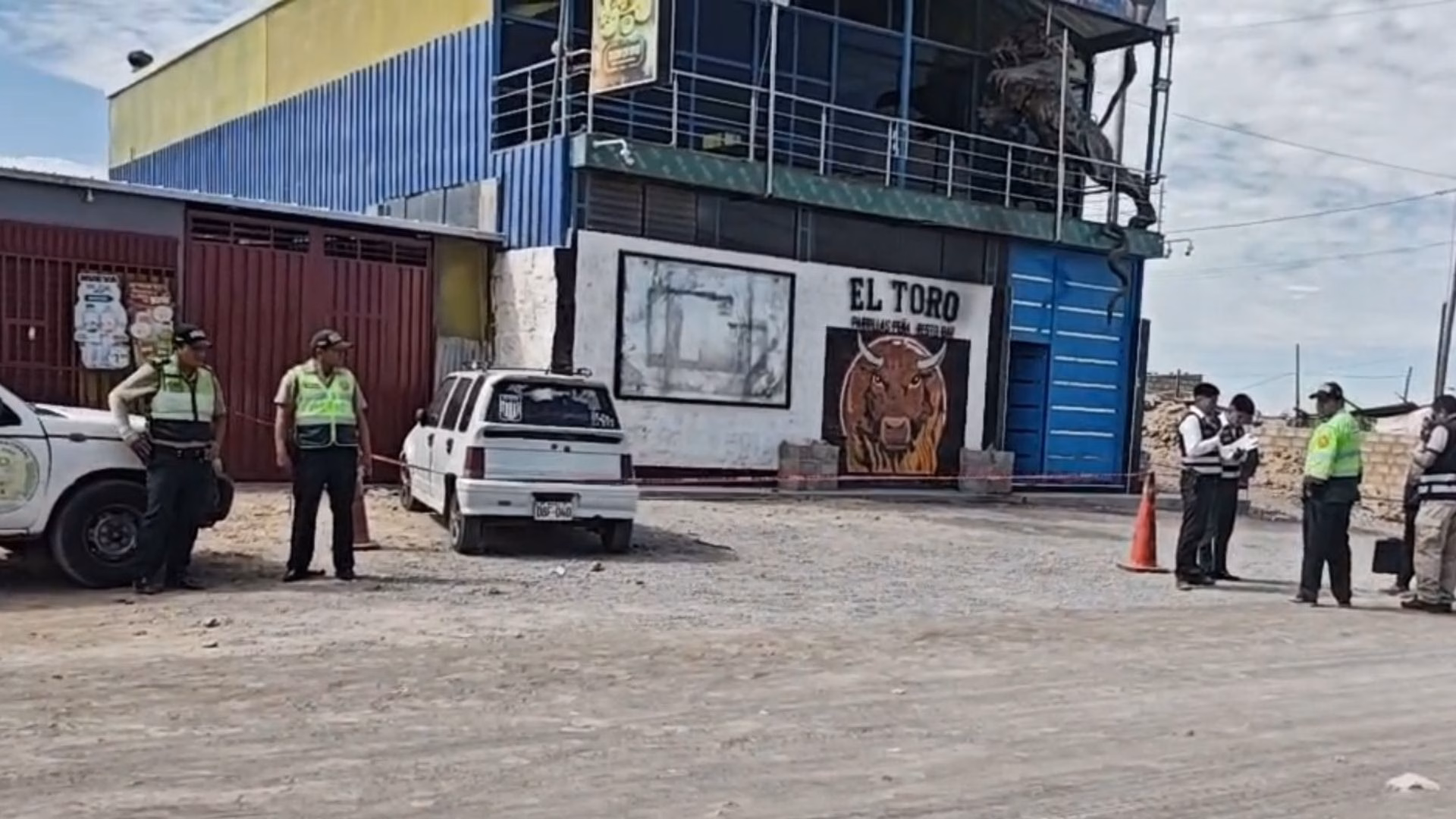 Arequipa: pelea callejera deja una persona fallecida y un herido grave tras ataque con arma blanca en Yura