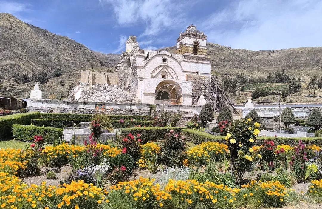Caylloma: Lari cuestiona al Gobierno Regional por dejar pendientes proyectos por S/15 millones