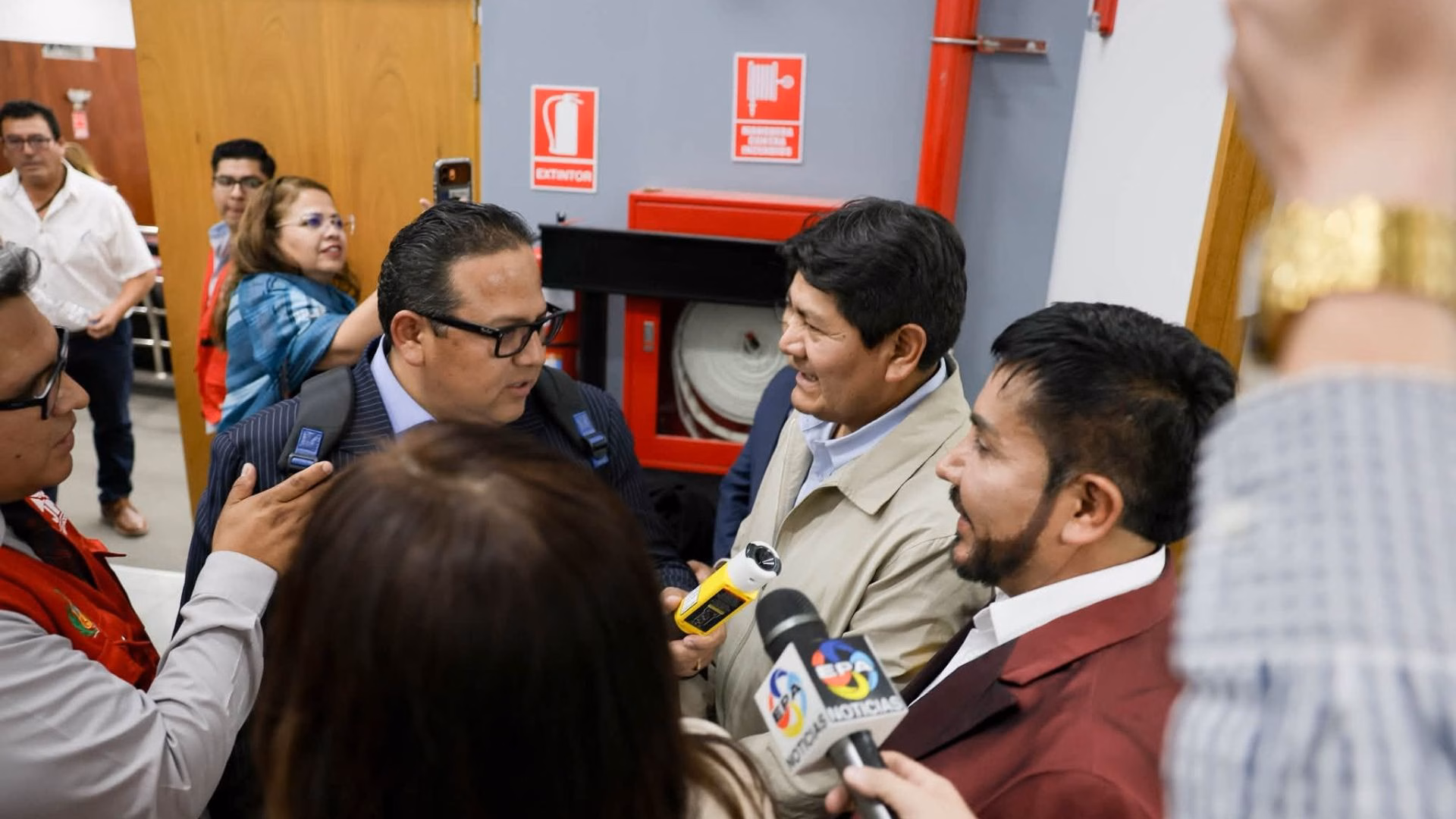 Elecciones 2026: Cáceres Llica y Zegarra cuestionan a la prensa tras debate regional