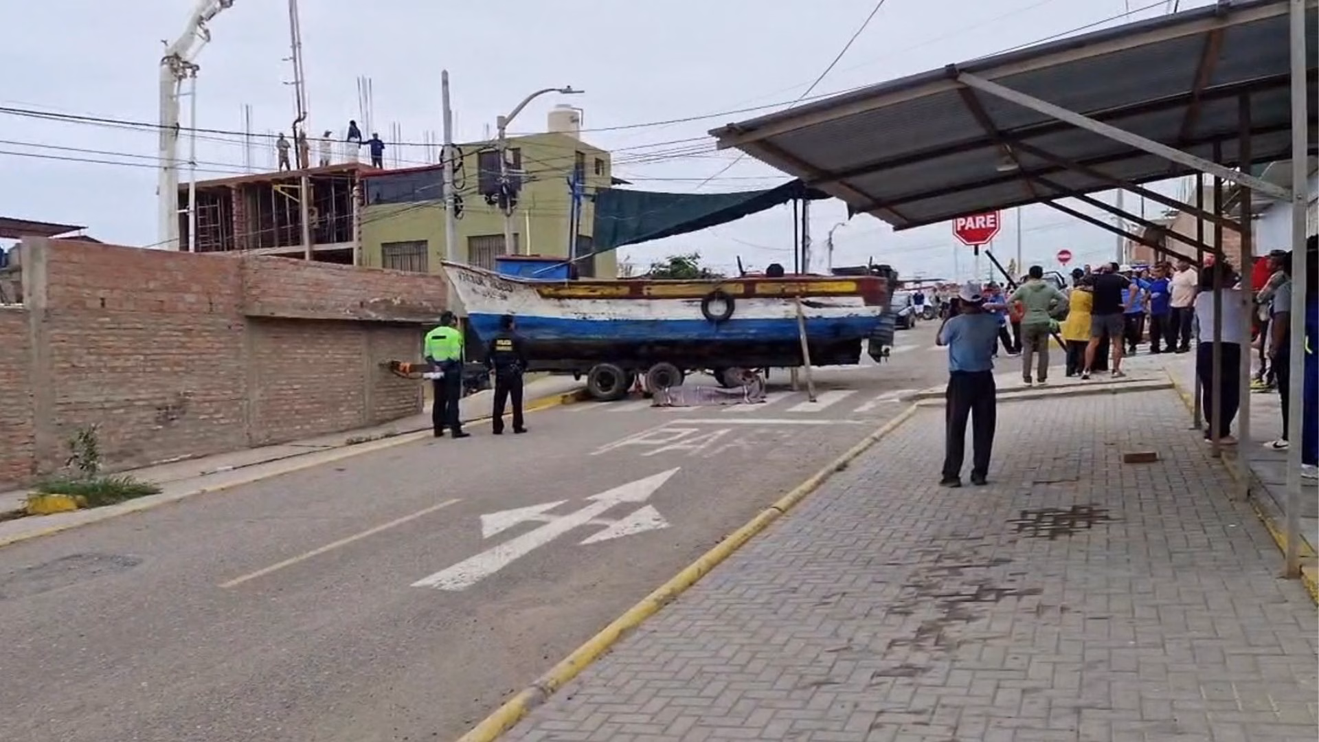 Mollendo: pescador y candidato a regidor a Islay pierde la vida tras ser aplastado por embarcación pesquera