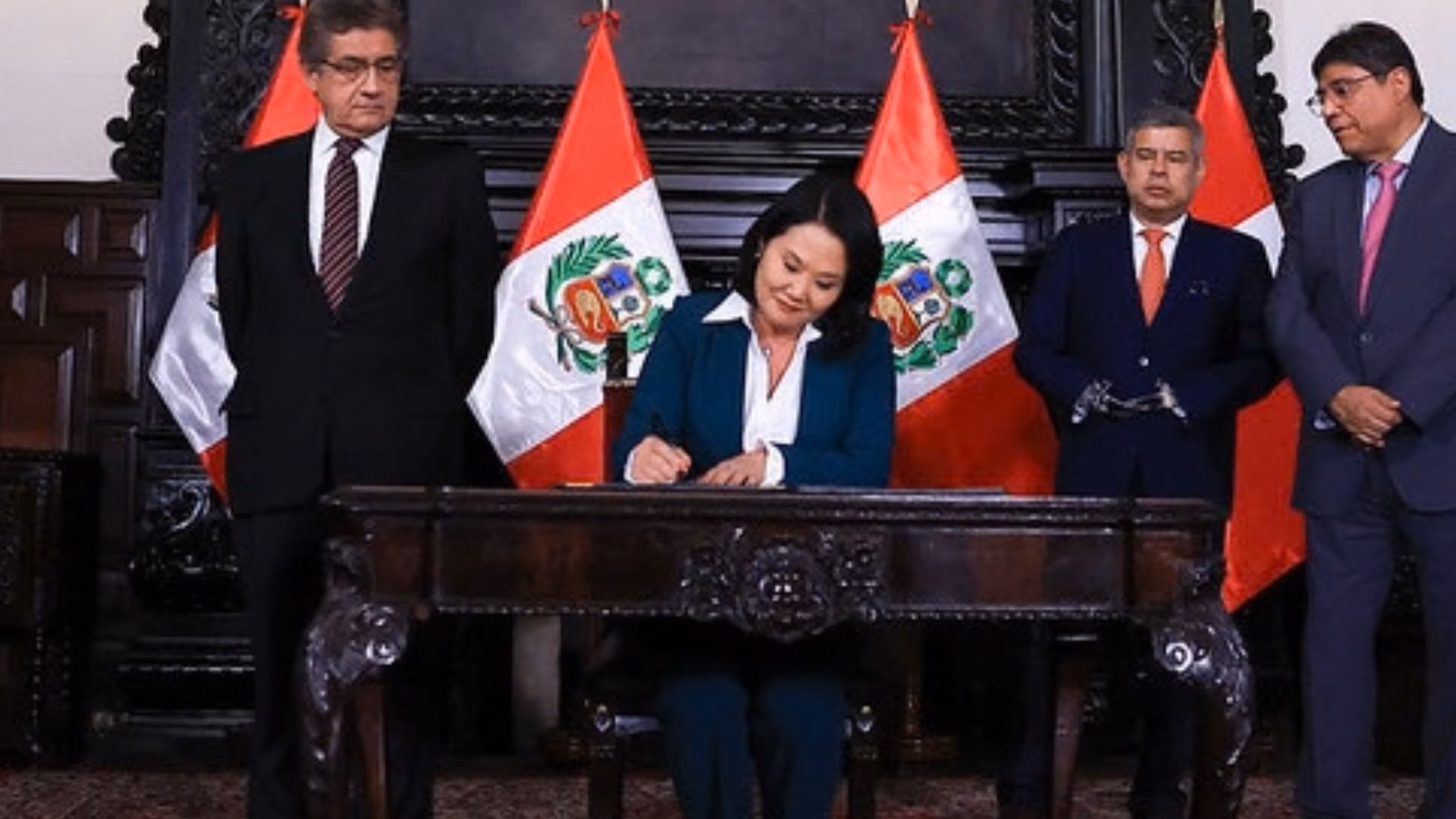 Gobierno anuncia que sueldo mínimo subirá a S/1,230 desde el 1ero de octubre y llegará a S/1,300 en 2027