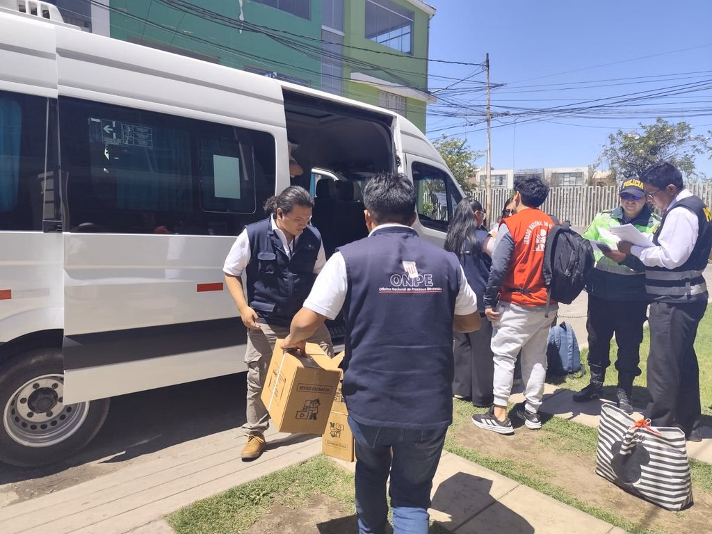 Elecciones 2026: material electoral se despliega en toda la región Arequipa 2026
