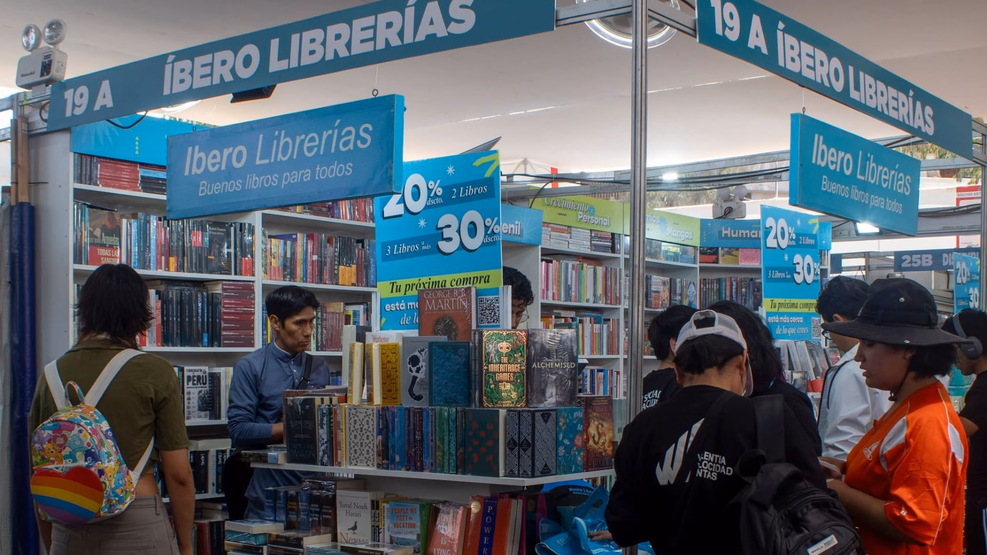 Edwin Berrios Zevallos: letras a la infancia descalza de la pampa de La Joya